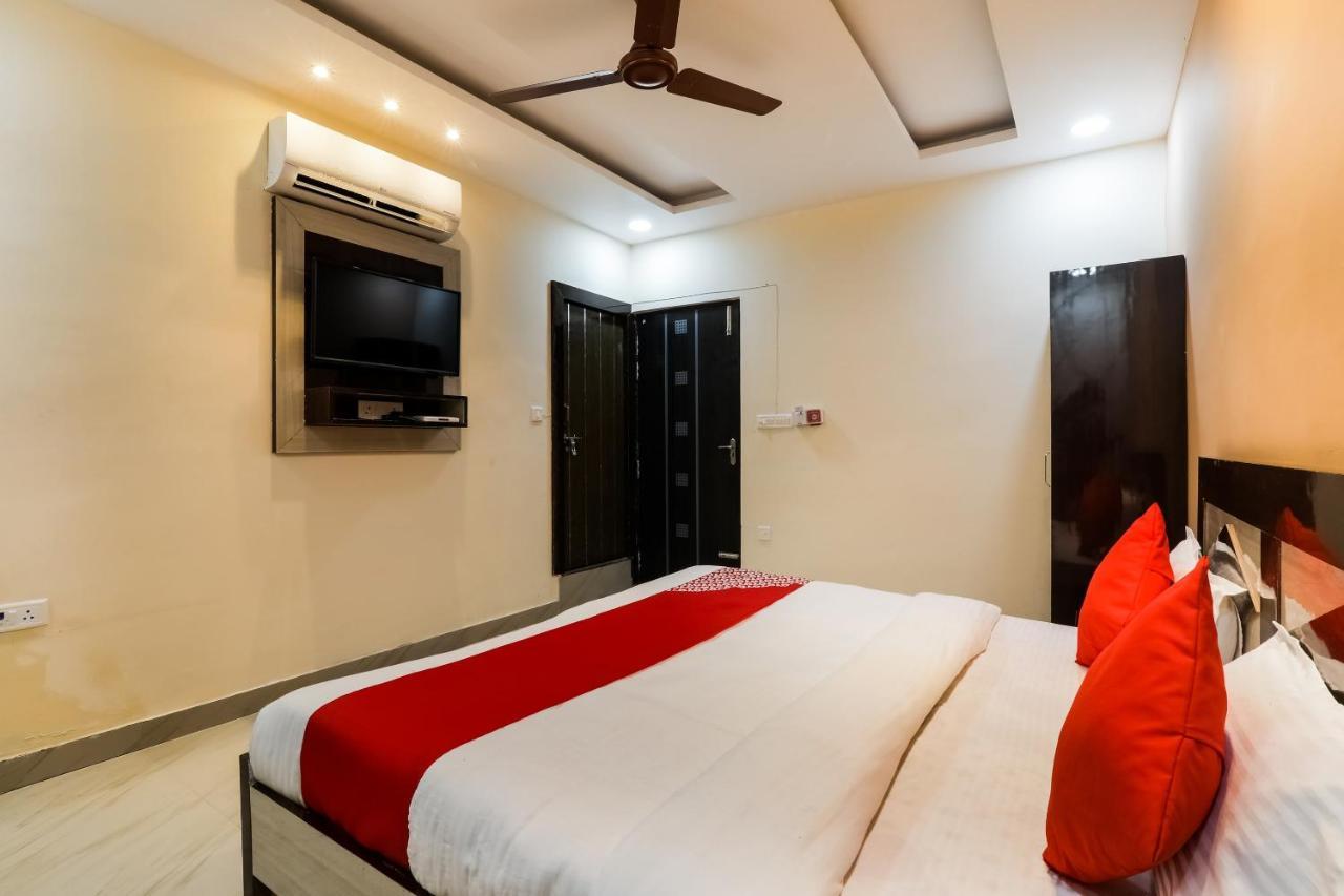 Oyo Flagship Krishna Regency Near Chaudhary Charan Singh International Airport Hotel Bijnaur Екстериор снимка
