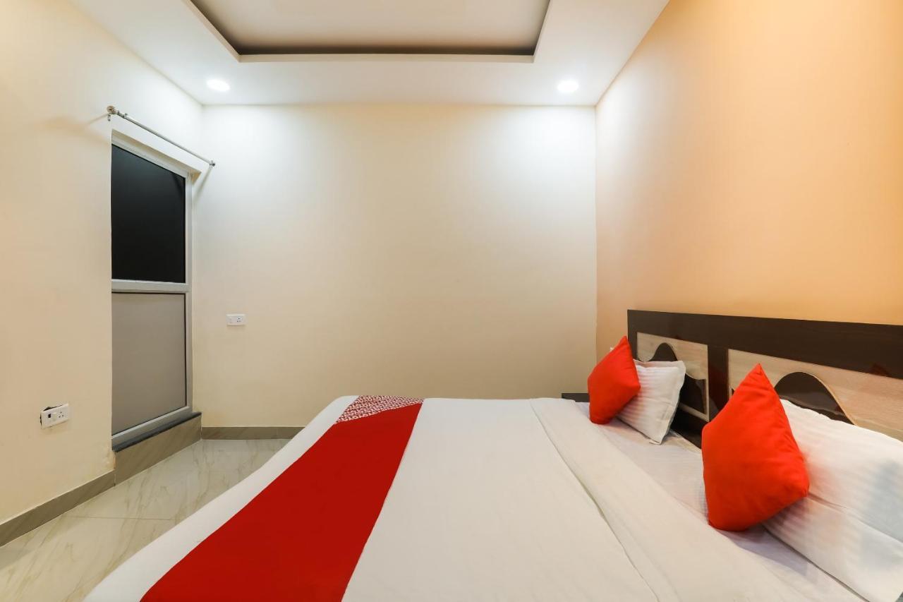 Oyo Flagship Krishna Regency Near Chaudhary Charan Singh International Airport Hotel Bijnaur Екстериор снимка