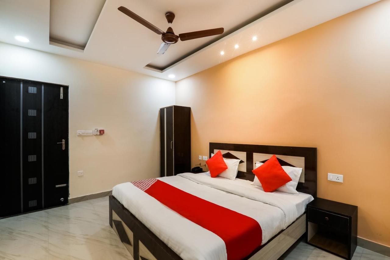 Oyo Flagship Krishna Regency Near Chaudhary Charan Singh International Airport Hotel Bijnaur Екстериор снимка