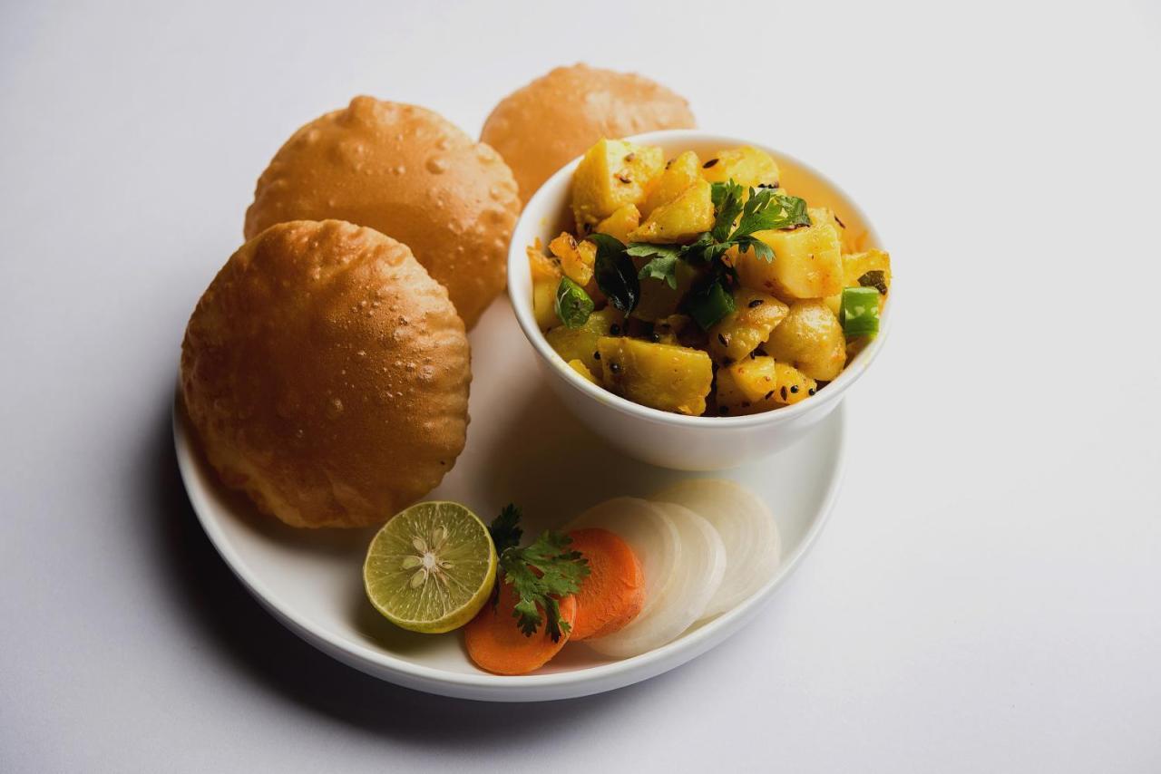 Oyo Flagship Krishna Regency Near Chaudhary Charan Singh International Airport Hotel Bijnaur Екстериор снимка